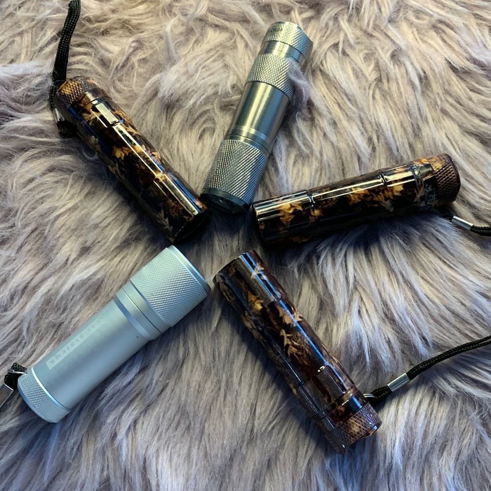 5 Small 🔦 Flashlights, 4 have Wristlets